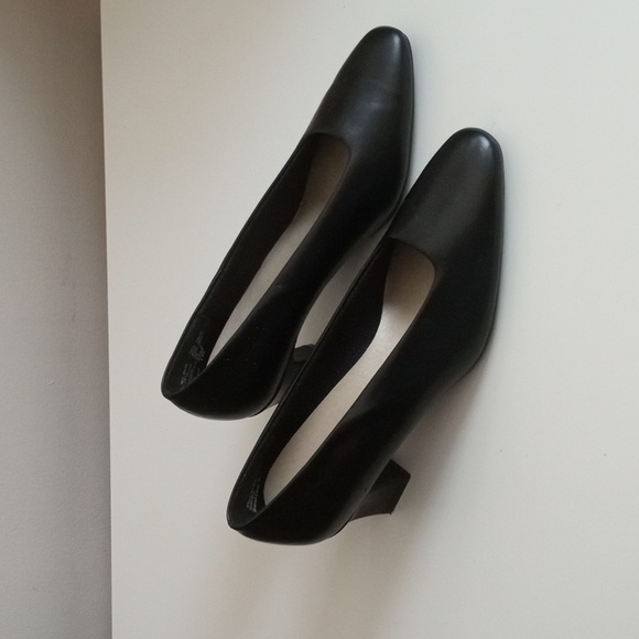 🖤👠 Black Heels, Pumps | Size 7.5 - Picture 4 of 11